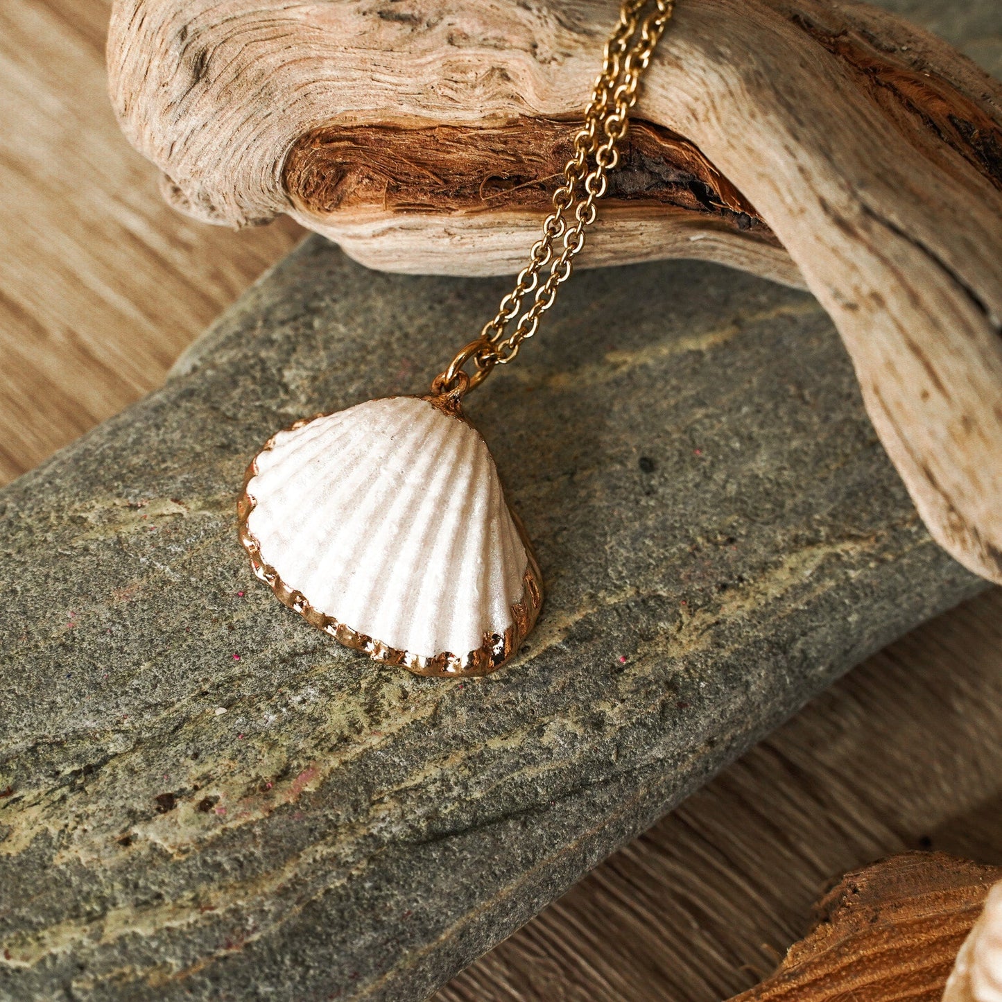 Bay Necklace