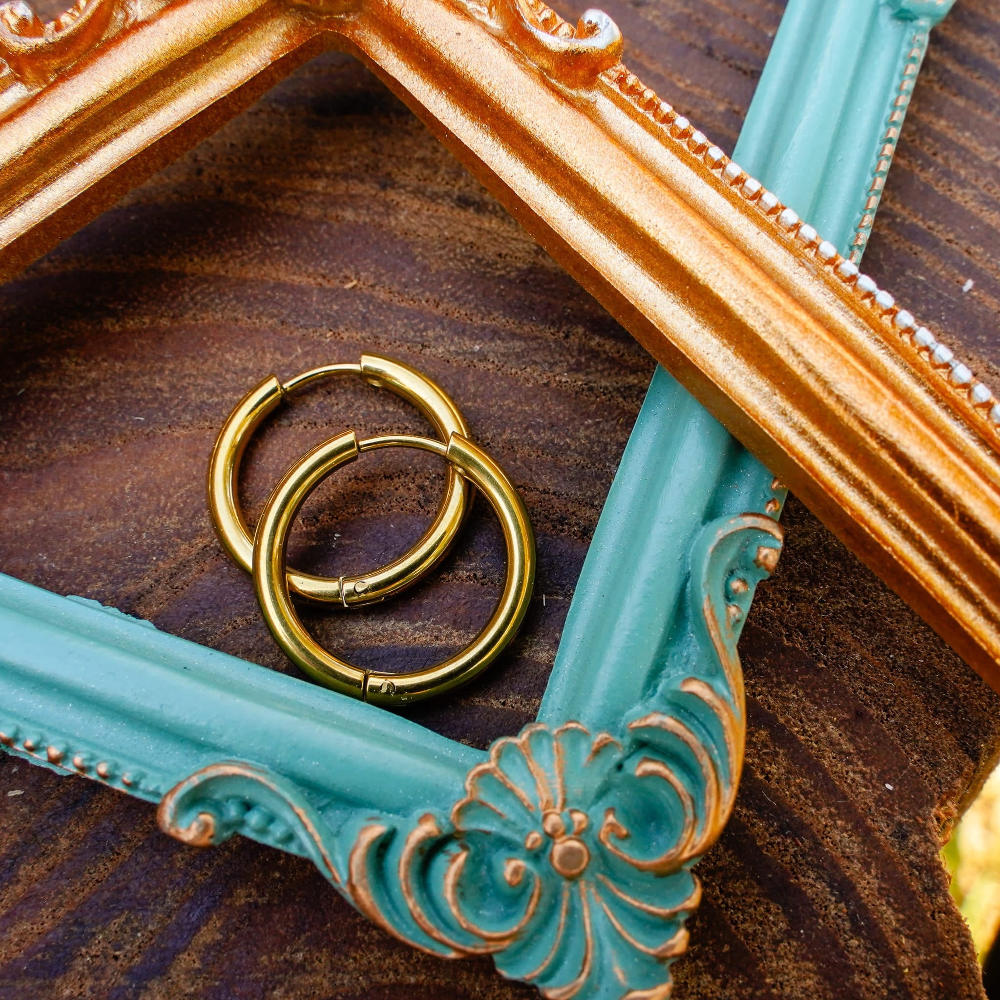 Earrings 16mm / Gold Easy Busy Hoops