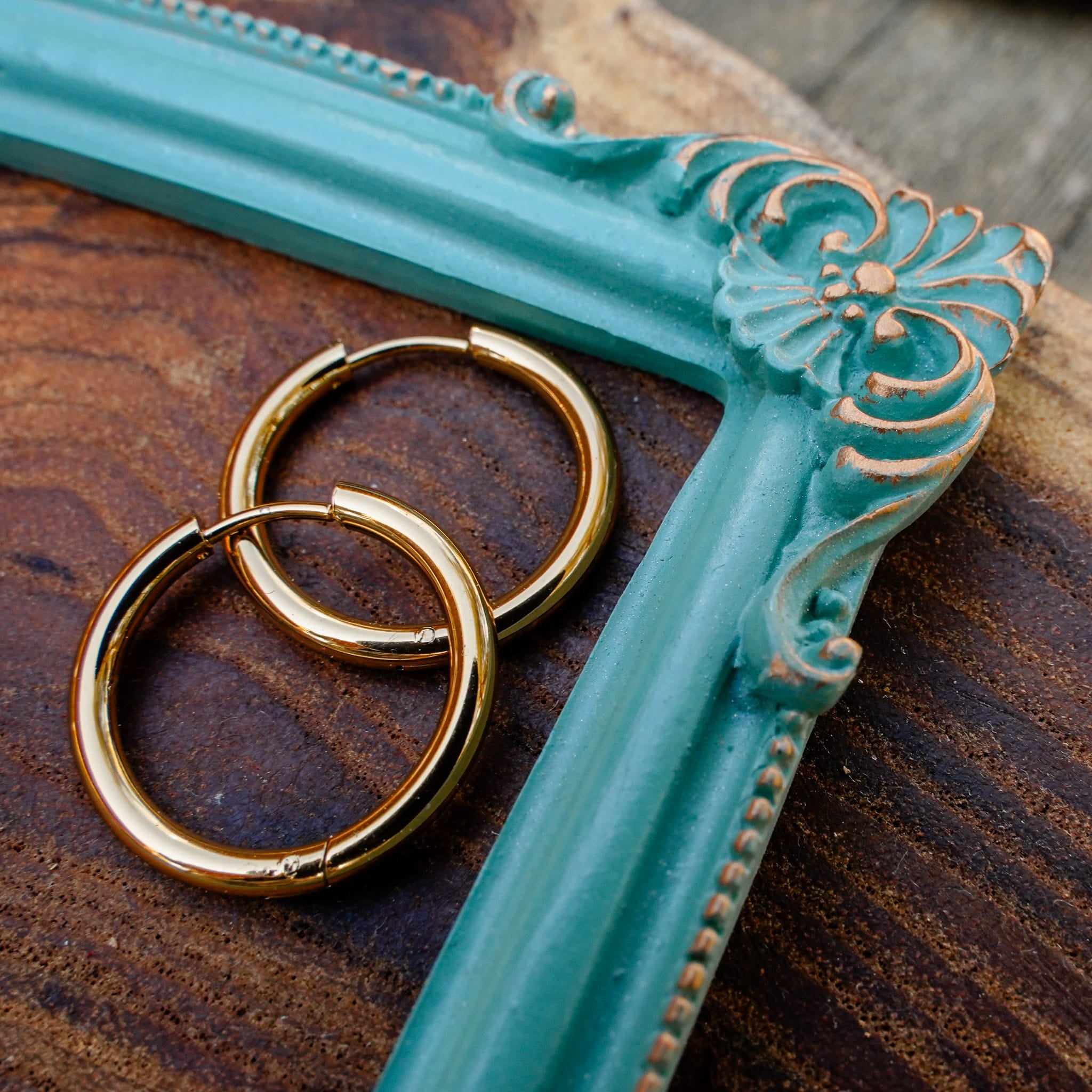 Earrings 18mm / Gold Easy Busy Hoops