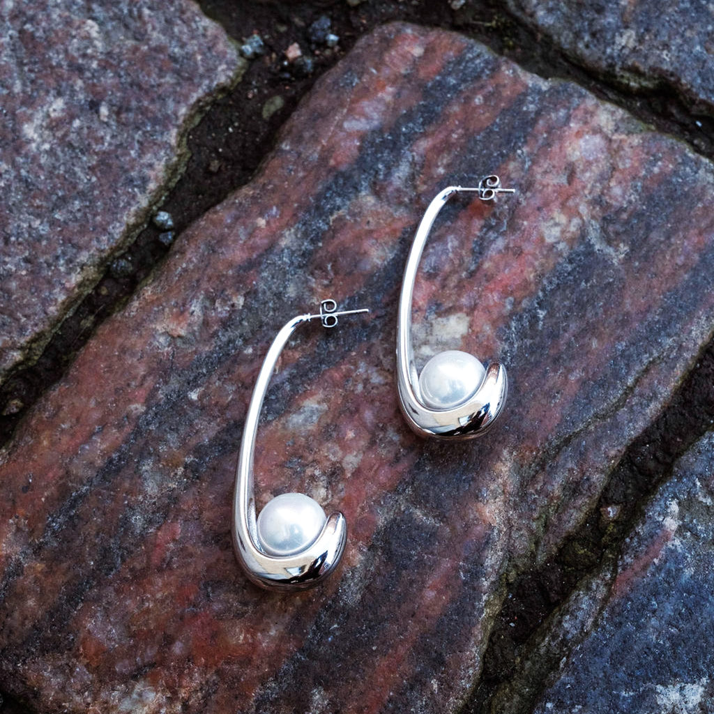 Earrings Pearl Me Babe Earrings