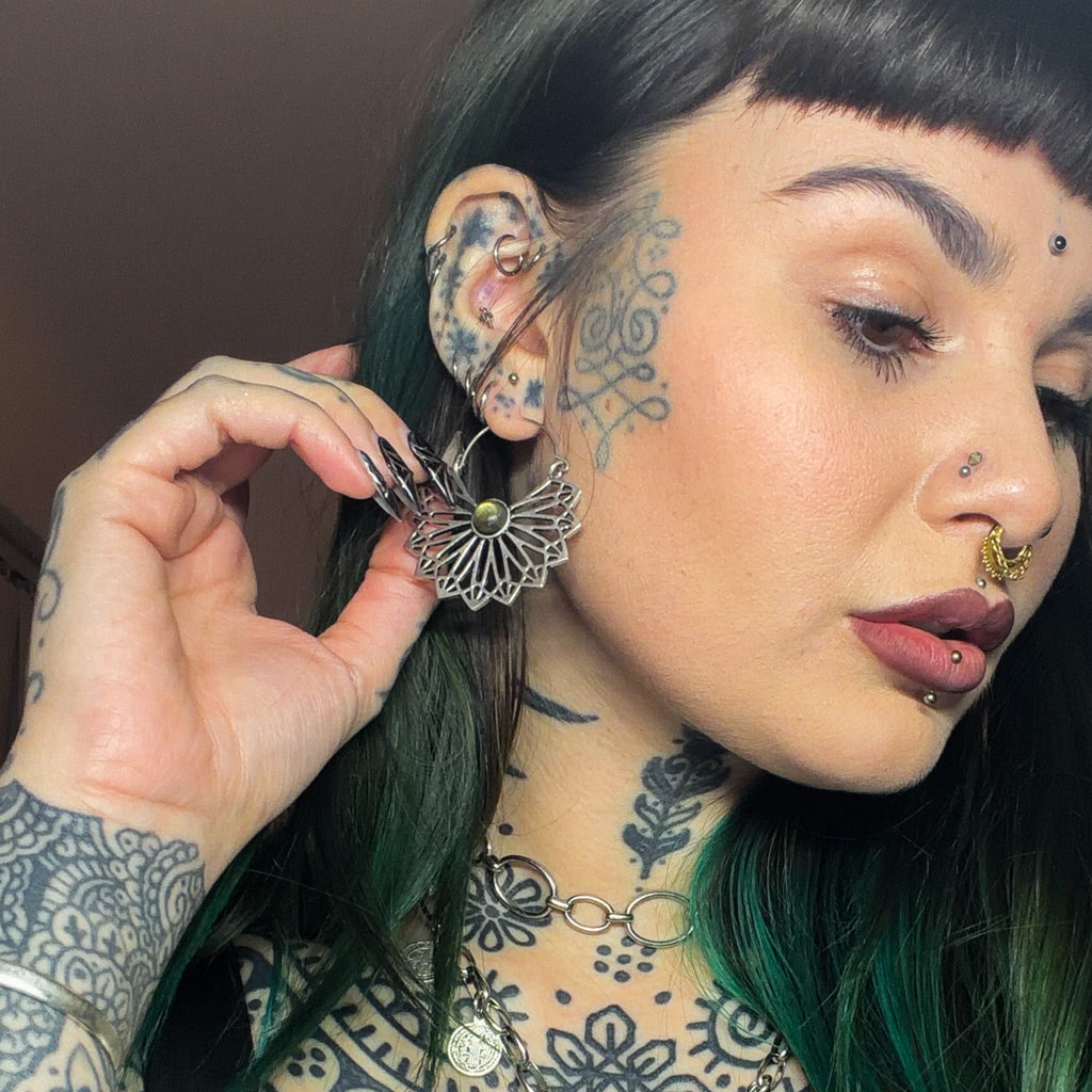 Earrings Wandergleam Earrings