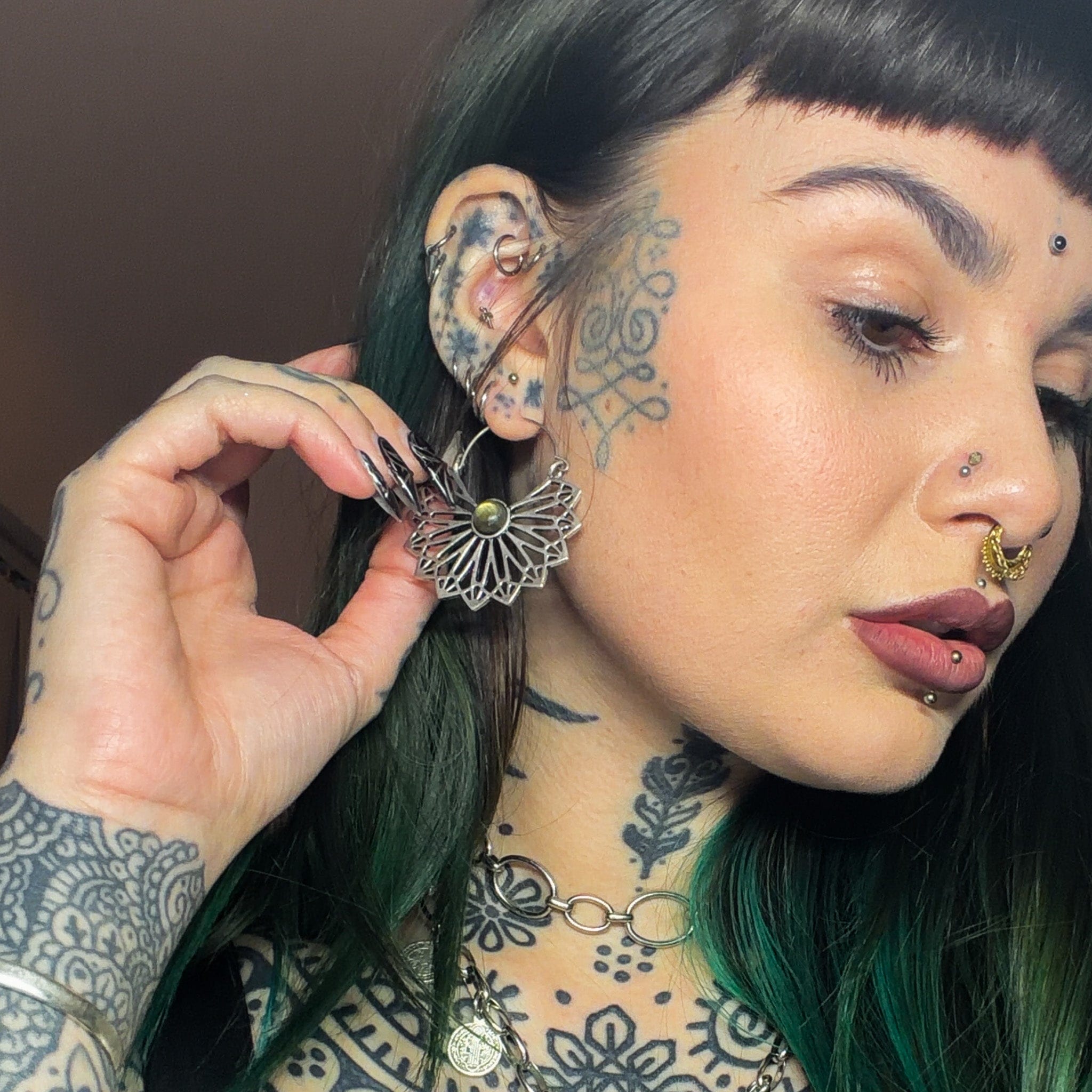 Earrings Wandergleam Earrings