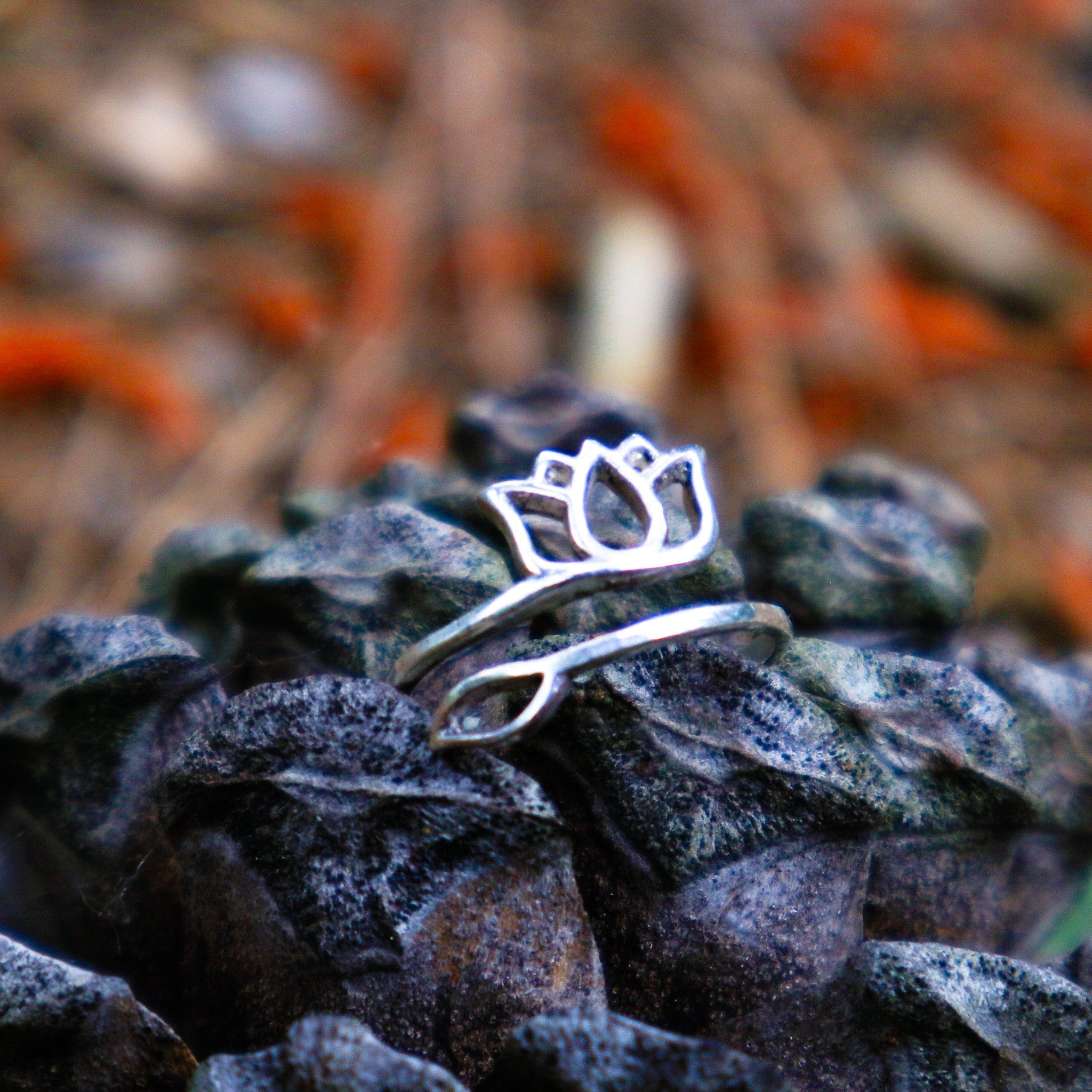 Shop Magnificent Lotus Diamond Ring Online | CaratLane US