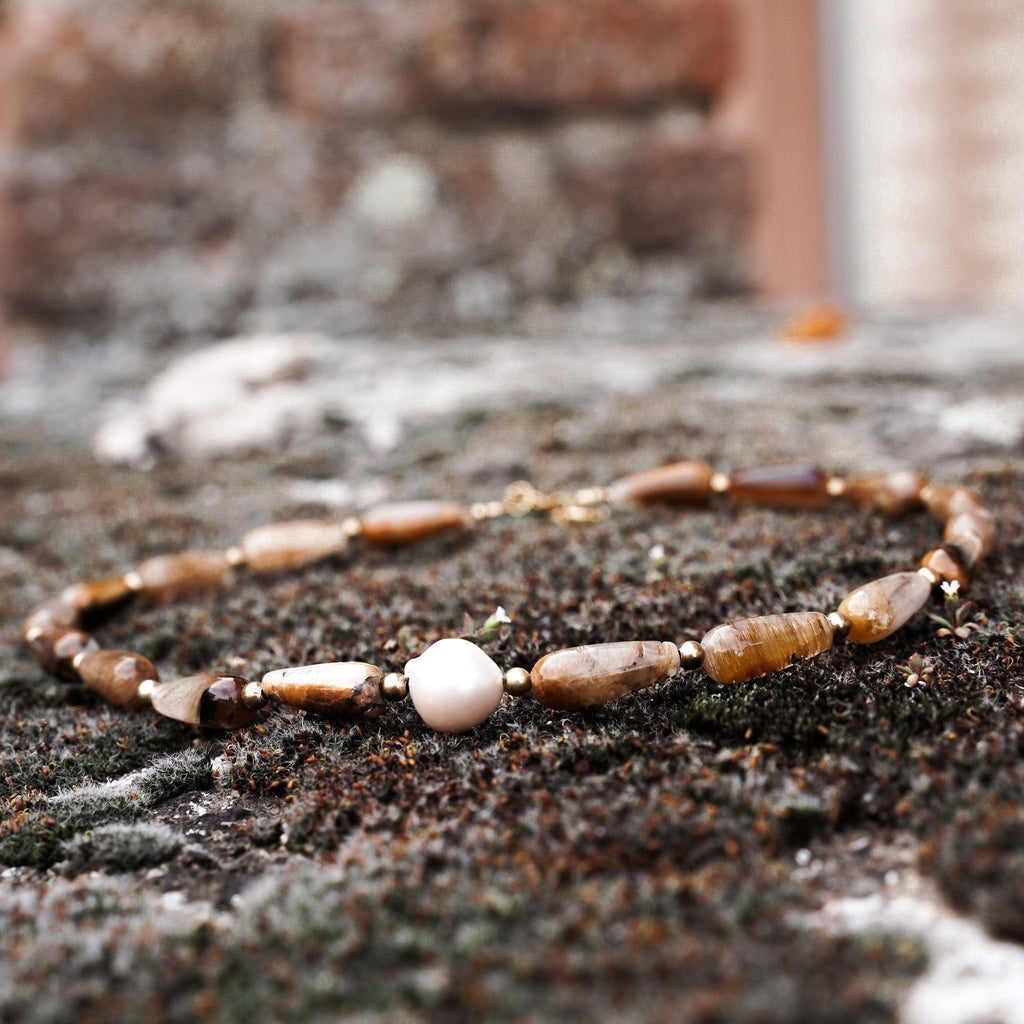 Necklaces Earth & Pearl Necklace