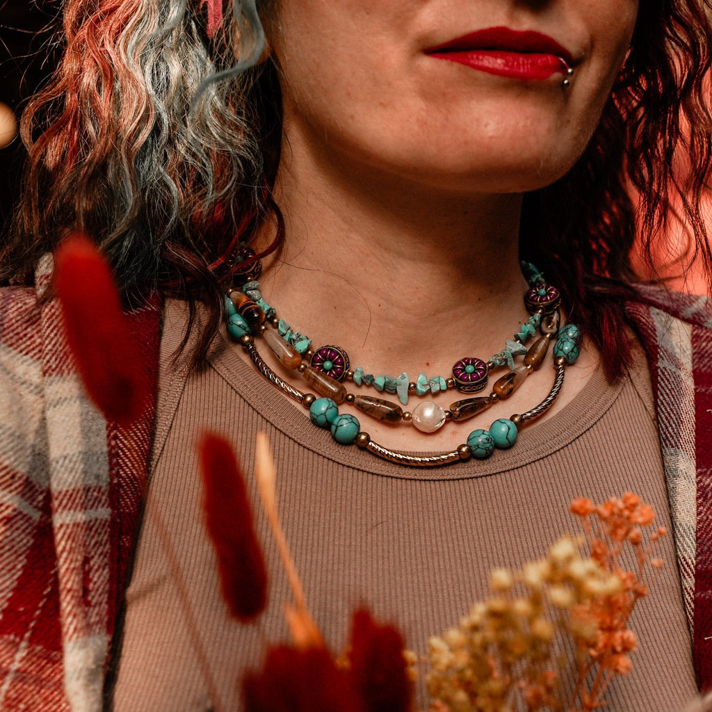 Necklaces Earth & Pearl Necklace