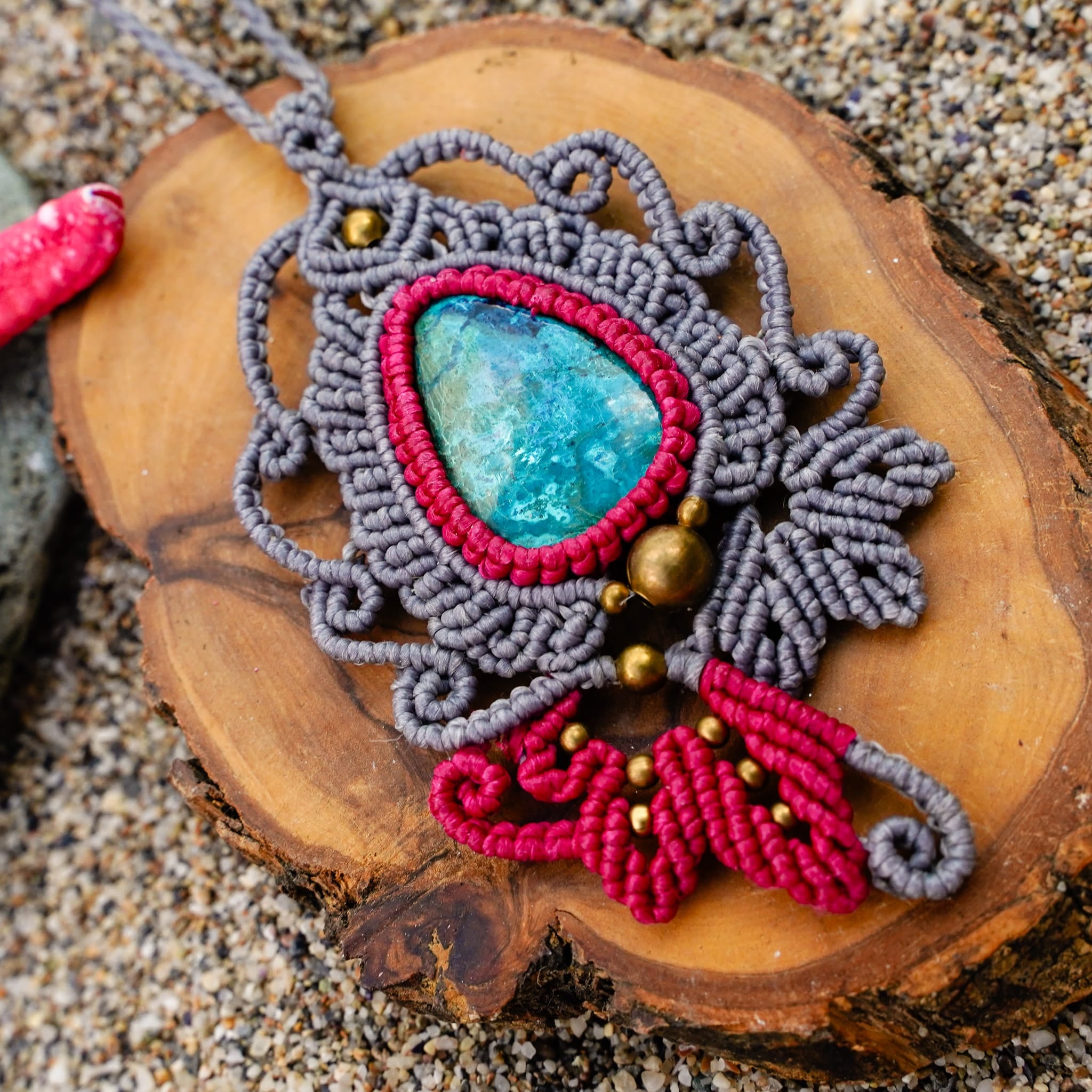 Necklaces Grey Skies, Bright Vibes Necklace
