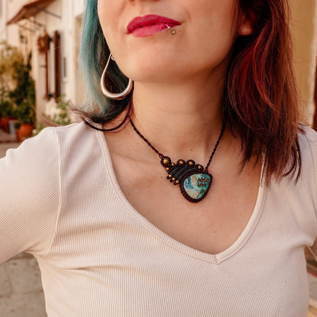 Necklaces Hong Kong Necklace