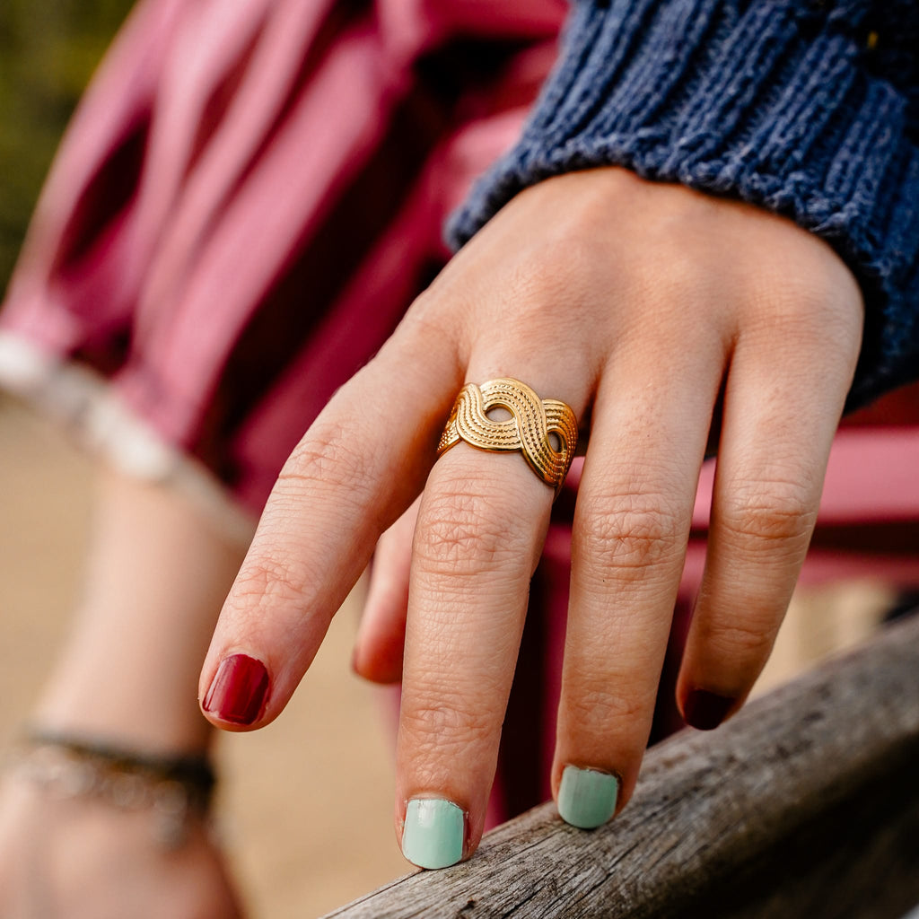 Rings Knot Your Ring Ring