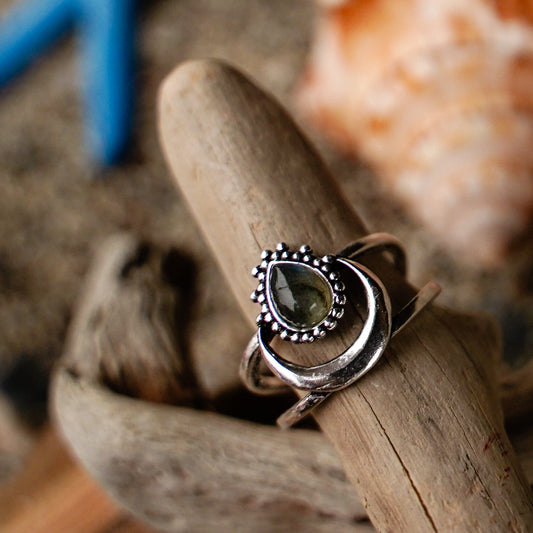 Rings Moonchild Ring
