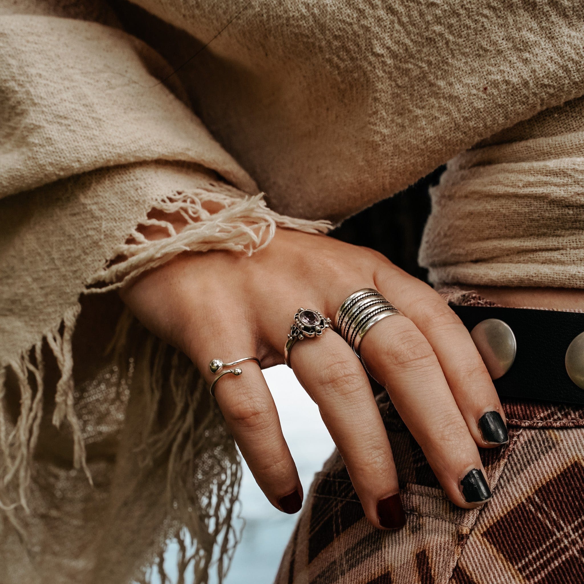 Rings Silent Form Ring