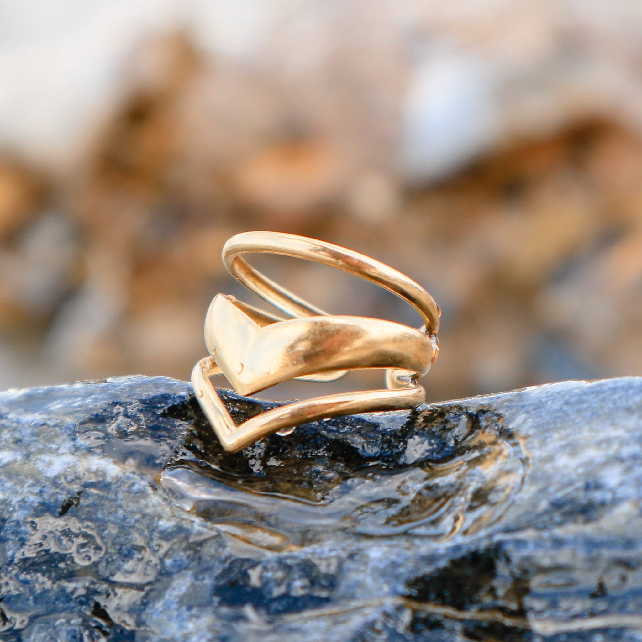 Rings The V-ibe Ring