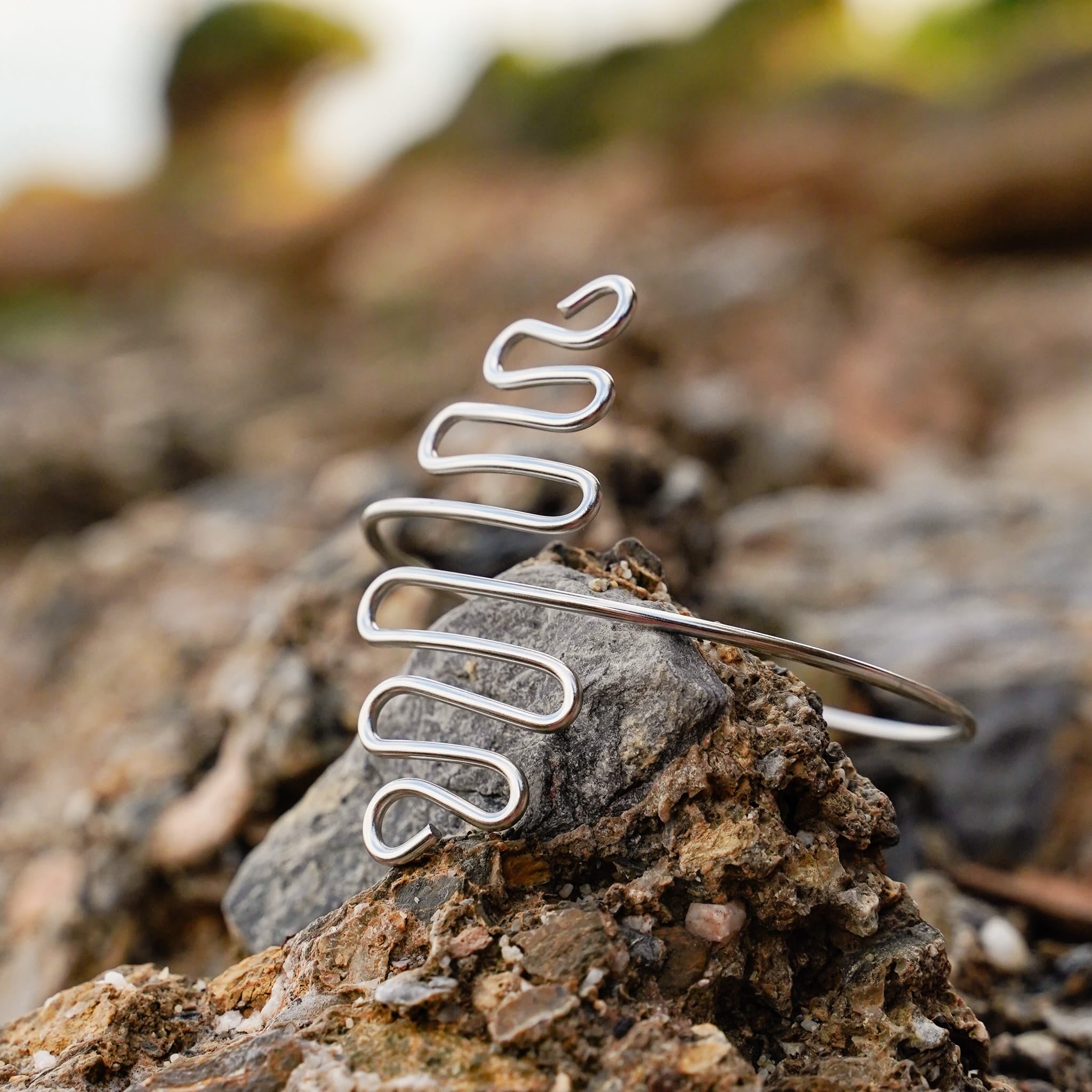 Zigzag Arm Cuff
