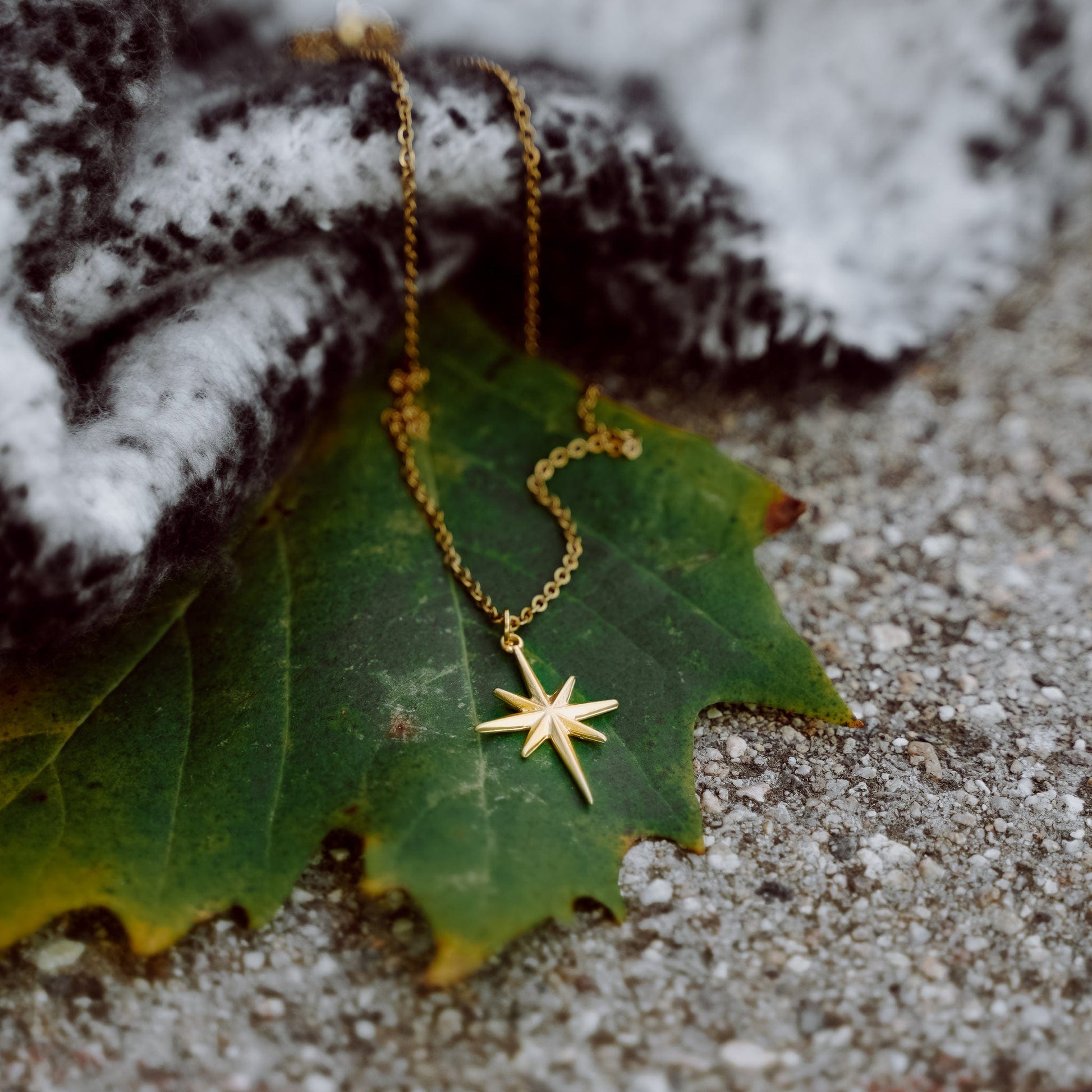 Gold color Christmas Star Necklace